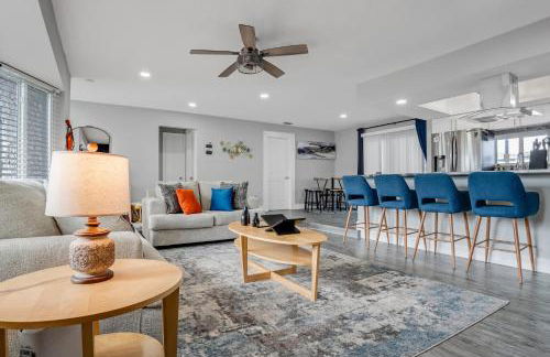 Luxe by Jenn - 3BR Retreat with Heated Pool - Photo 50