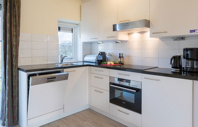 Stylish Semi-detached Villa With Garden, Near the Beach - Foto 6