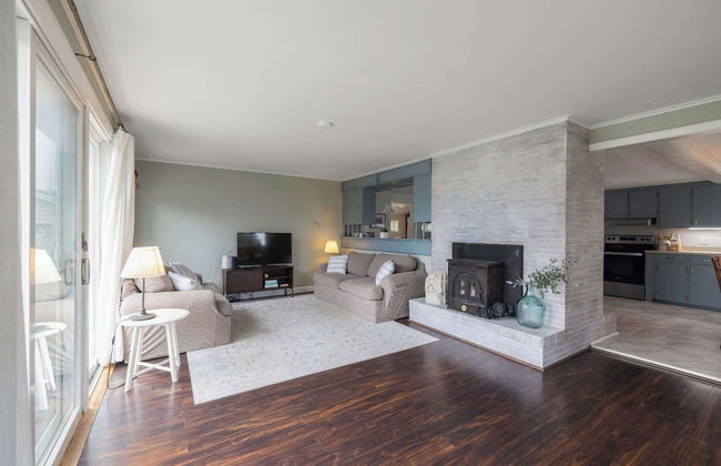 Maine Escape Beachy 2 Bdr! - Photo 9