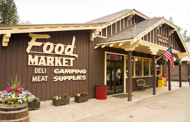 West Glacier Cabin Village - Photo 5