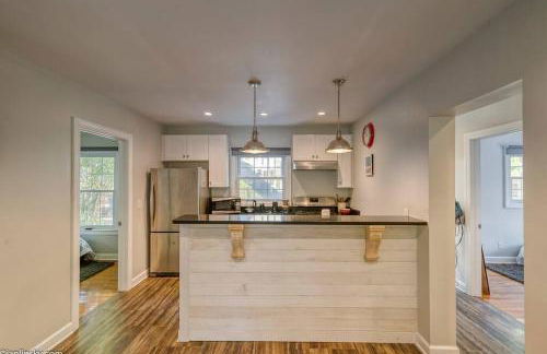 Spacious 4-Bedroom Near Downtown and UM Stadium - Foto 10