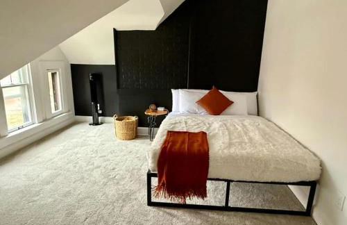 Jungle House Columbus Sleep 12 Downtown Ohio Free Parking - Near Convention Center & Nationwide Arena - 4BR Short North Luxury Home - Over 5,800 Five Star Stays - Foto 37