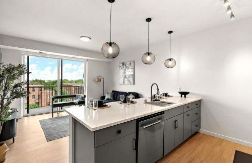 E426 Luxury 3 Bedroom Condo In Downtown Minneapolis, Minutes From Minneapolis Convention Center & US Bank Arena - Foto 19