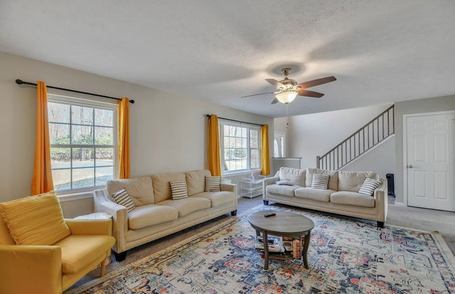 Pocono Retreat: Lake, Firepit, Bbq, Gameroom, Ski 4 Bedroom Home by RedAwning - Foto 14