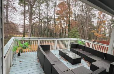Spacious Gorgeous 3bd home with large deck Close to EVERYTHING - Foto 42