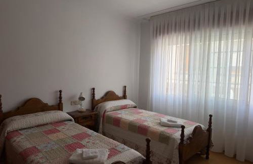 Piso Super Espacioso en Cambados Centro - Foto 4