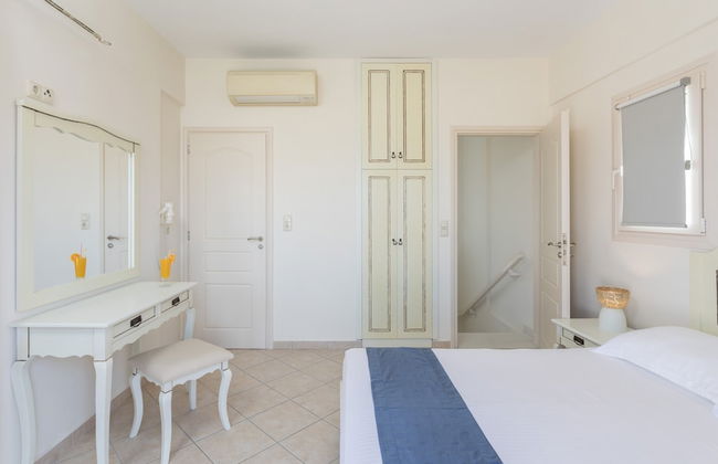 Iliada Villas - Photo 10