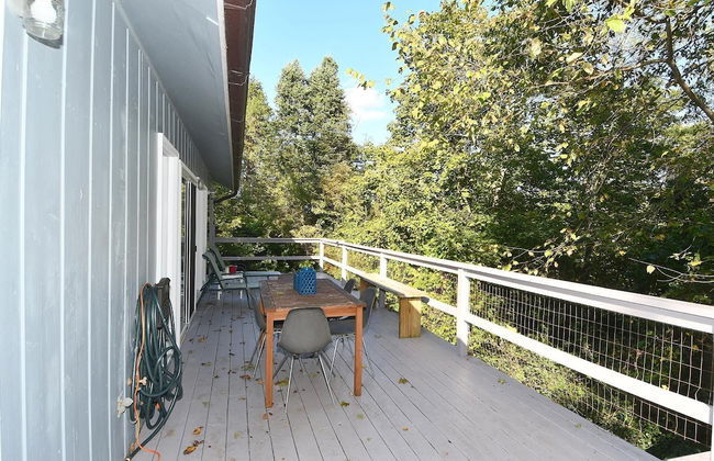 Serendipity - Large 5BR With a Hot Tub - Photo 34