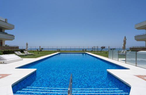 Front line beach luxury apartment in Heaven Beach - Photo 20