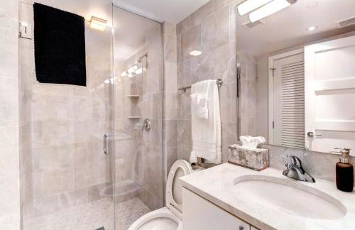 Heaven on Washington Fully Furnished Apartments - Foto 15