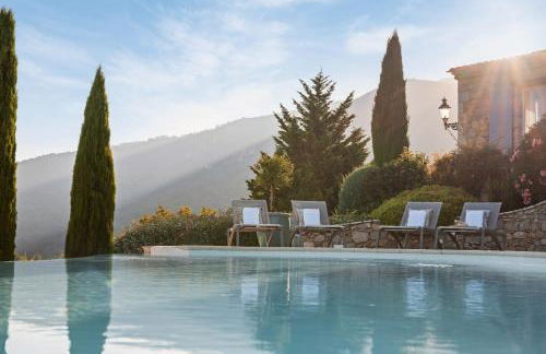 Villa La Genestière - Familienoase und Golfertraum mit Infinity-Pool und 180-Grad-Panoramablick bis zum Meer - Foto 2