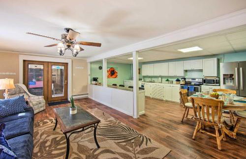 Lovely Moshannon Ground Apartment with Fire Pit - Foto 8