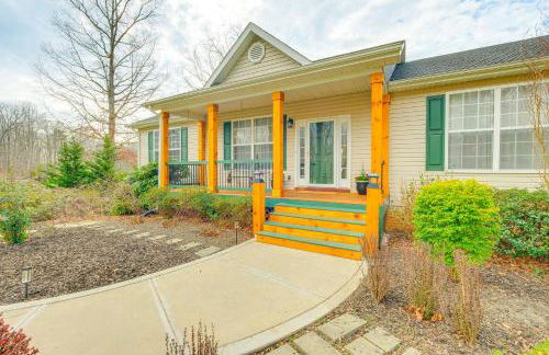 Private Deck and Views Rural Virginia Escape - Foto 31