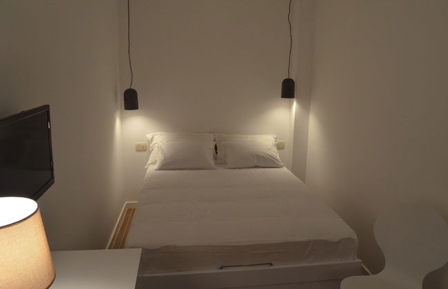 Casablanca Apartments - Photo 3