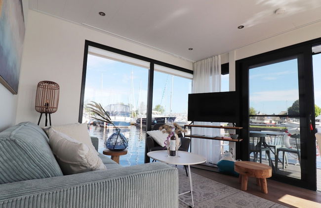 Houseboat in Lemmer With Harbor Views - Foto 10