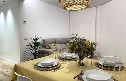 Apartamento nuevo céntrico frente al mar en Palamós - Foto 1