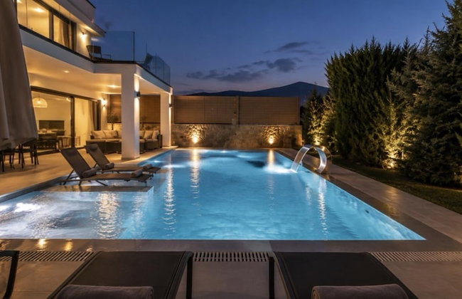 Luxury 4-bed Villa With Private Pool and Jacuzzi - Foto 26