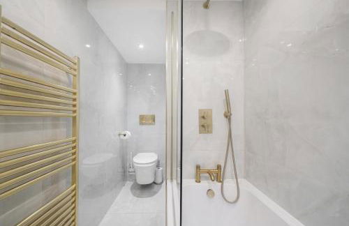 Stylish Kentish Town HomePrivate Garden Jacuzzi - Foto 5