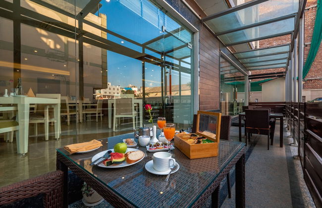 Rosewood Apartment Hotel - Gurgaon - Foto 17