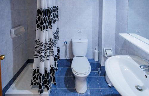 Vivian Hotel - Photo 52