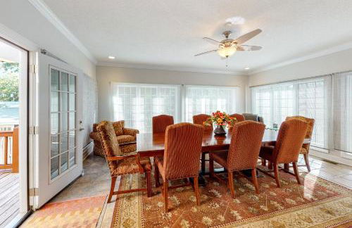 Beautiful home with modern conveniences - close to the beach, dogs welcome - Foto 13