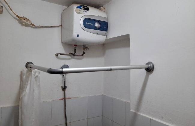 Modern Studio Room at Gateway Ahmad Yani Cicadas Apartment - Photo 9