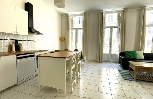 Central 2-bedroom flat with air conditioning Old Port - Opera - Foto 8