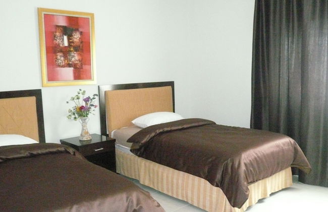 The Radiant Villa's & Function Hall - Photo 3