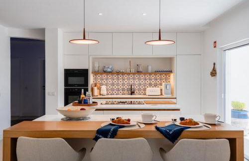 Charming Villa with Pool & Scenic Garden - Foto 15