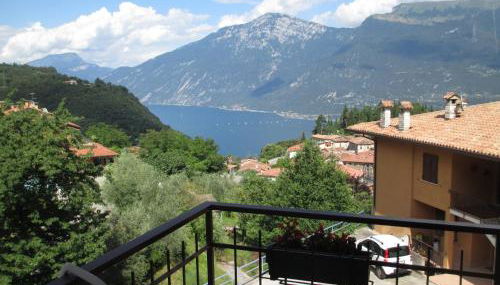 Lucerna studio Balcony lake view by Gardadomusmea - Foto 1