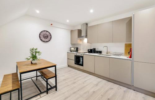 Modern 1 Bedroom Apartment Town Centre Camberley - Foto 45