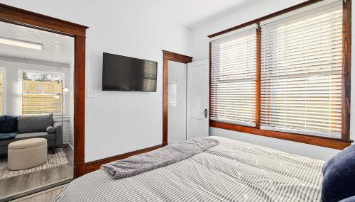 Old Mission Guest Suite - Charming Apartment, 15 Min Walk to Downtown! - Foto 2