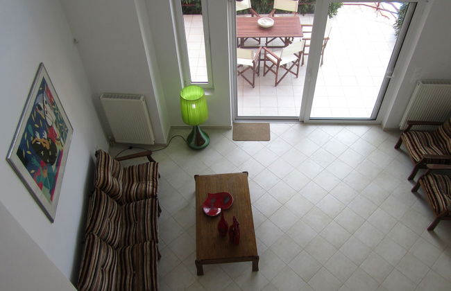 Amalia Residences - Photo 10