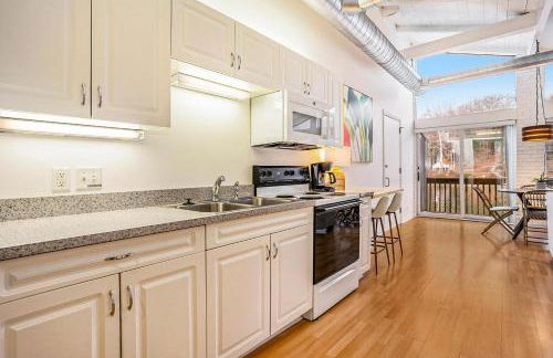 Riverside Suites - Unit B - Foto 15