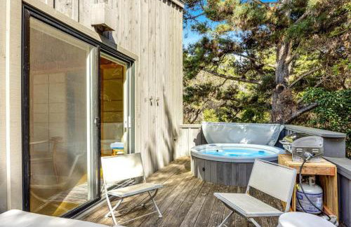 Madrone Cottage - Photo 13