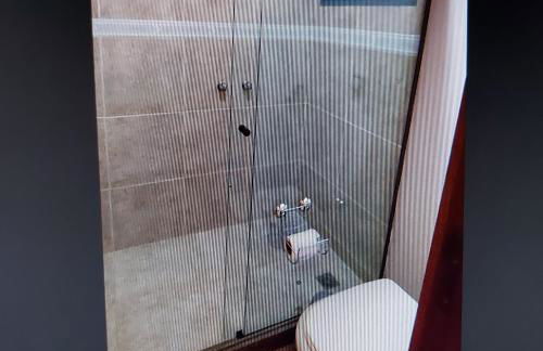 Chalé Araras Itaipava - Refúgio na Serra ,natureza ,clima fresco , ar puro - Foto 9