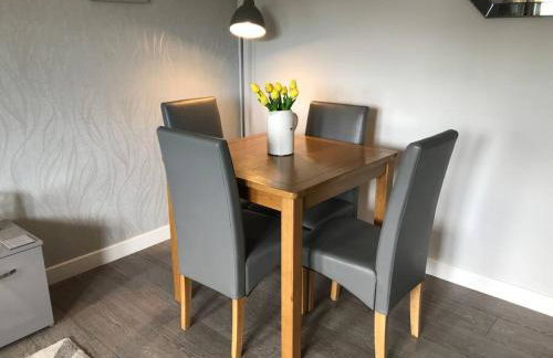 Modern 2 Bed Apartment - Foto 16