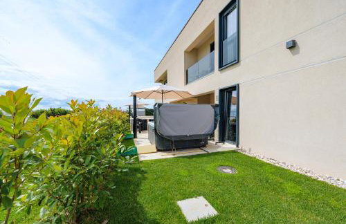 Luxury Apartments BRIGITTA with whirlpool in Umag - Photo 57