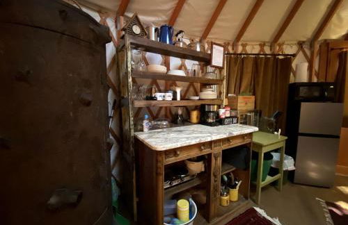 Rustic Yurt Getaway on Beautiful Snake River in Rigby, Idaho - Foto 12