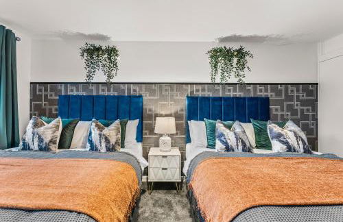 Elegant Retreat in Cheltenham - Garden & Parking Included - Foto 33