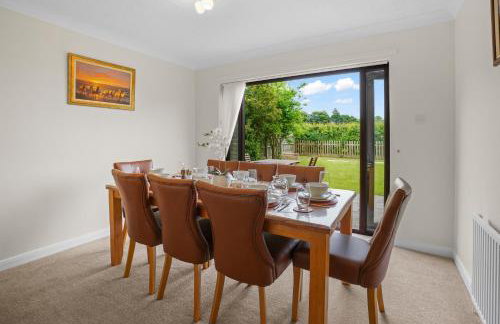 House - Sleeps 6 & Free parking - Foto 17