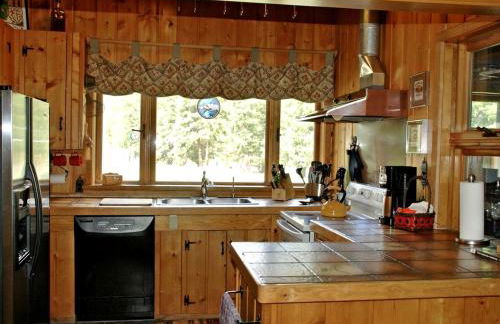 Picturesque Cottage for a Riverside Retreat near Big Sky, Montana - Foto 10