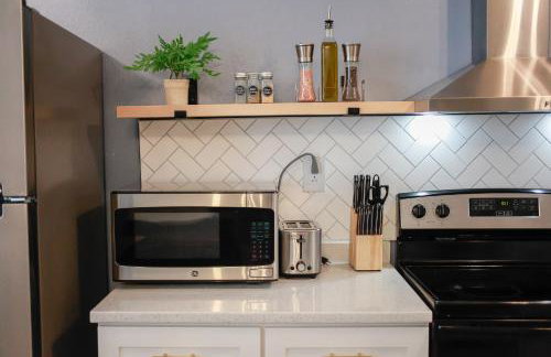 Sojourn's Harborage Jellyfish Suite Near Beach - Photo 4