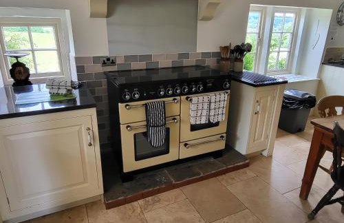 The Farmhouse - Photo 10