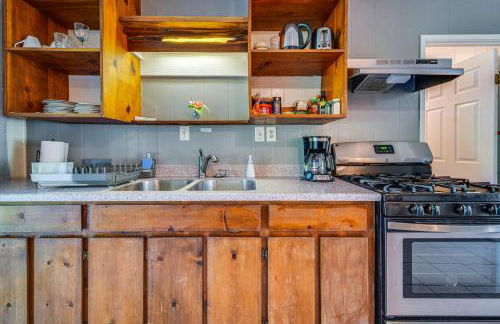 Keaau Apartment on Beautiful Acre with Pool and Deck! - Photo 11