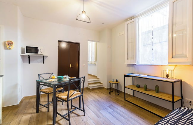 Porta Nolana Apartment - Photo 9