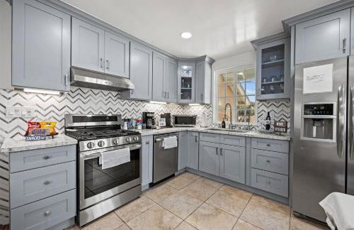 Coastal Home Near UCSB & Airport, Hot Tub, King Beds, Fast Wifi, Sleeps 6 - Foto 4