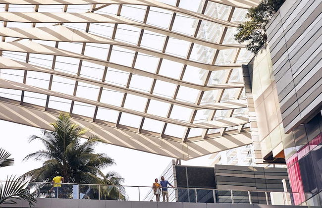 Luxury Condos at Four Seasons - Foto 41