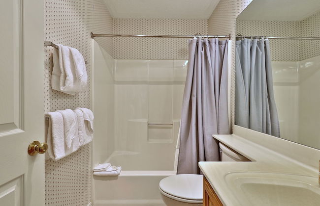 Pico Mountain Condo E306 2 Bedroom Condo - Photo 28