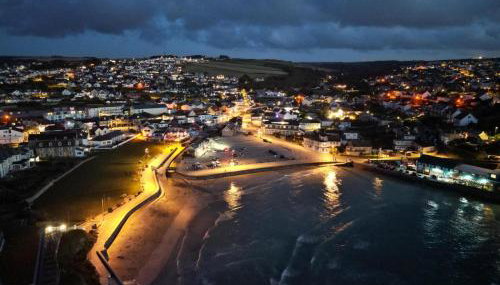 Valley View with a luxurious hot tub - Foto 4